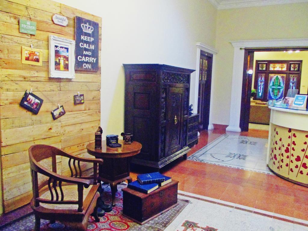 Lovender Guesthouse Маланг Екстериор снимка